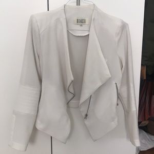 White unstructured blazer jacket by BB Dakota